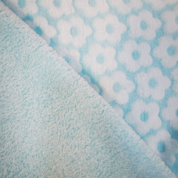 Cuddle Fleece - FLOWERS ON SKY BLUE